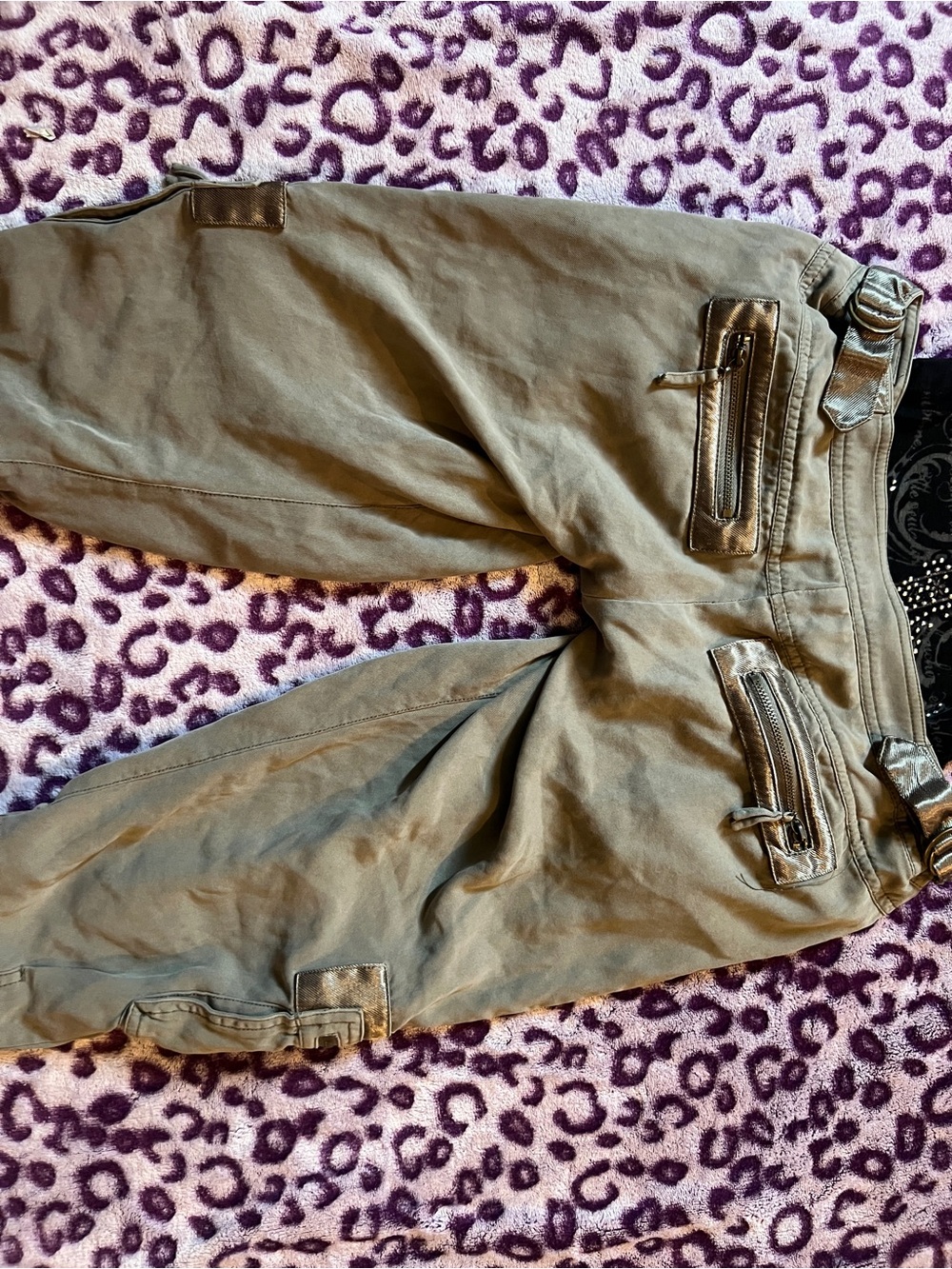 Bebe cargo capris - Picture 2 of 4